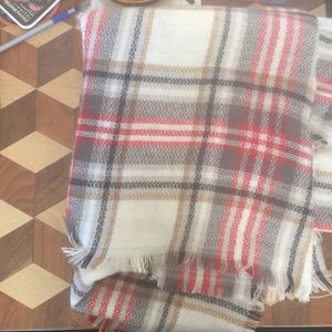 Plaid shawl scarf